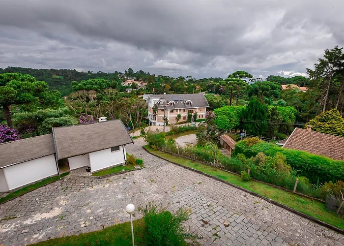 Villa Hegus no Alto da Boa Vista Campos do Jordão